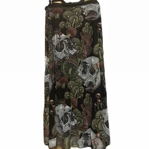 Botanical Print Maxi Skirt - Black and Green